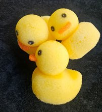 Load image into Gallery viewer, Super Spongy Duckys